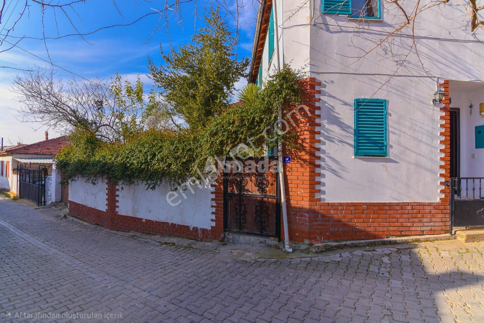 Kuşadası Kirazlı Köyünde Merkezi Konumda Müstakil Köy Evi - Görsel 17