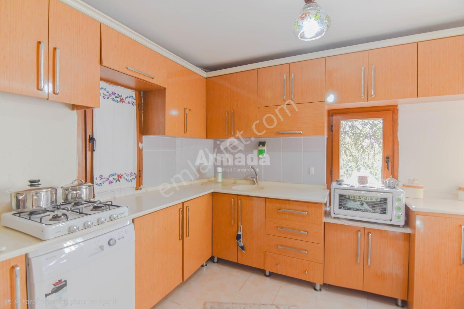 Kuşadası Kirazlı Köyünde Merkezi Konumda Müstakil Köy Evi - Görsel 25