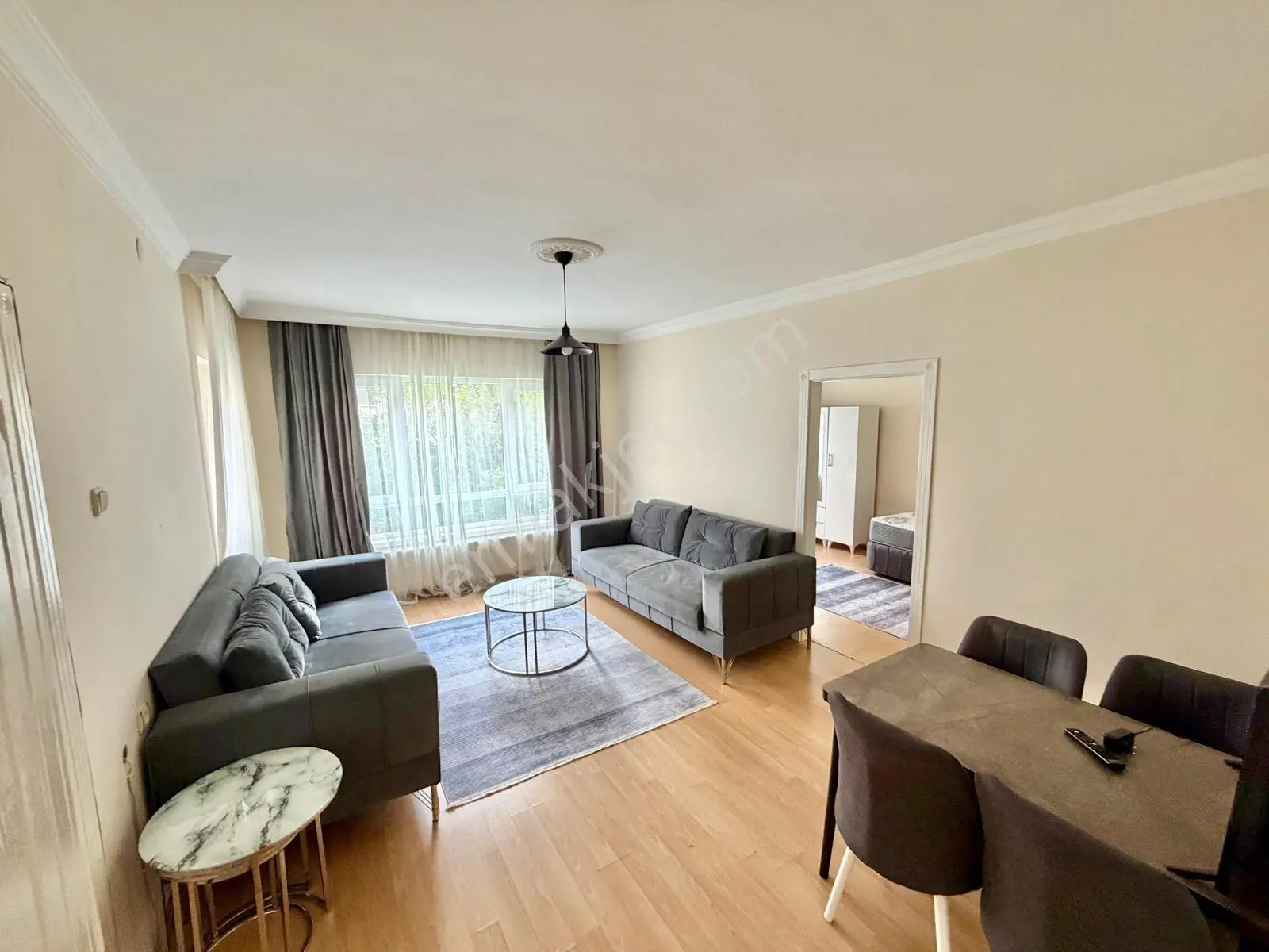 Benliler'den Basın Cadde'ye Yakın 3+1 Katta Full Eşyalı Daire