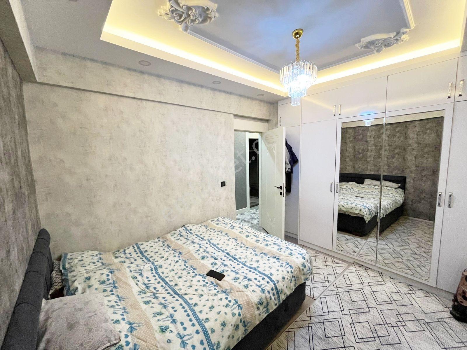Karacaahmet'te Şık Tasarımıyla Az Katlı Masrafsız Ultralüx 2+1 - Görsel 35