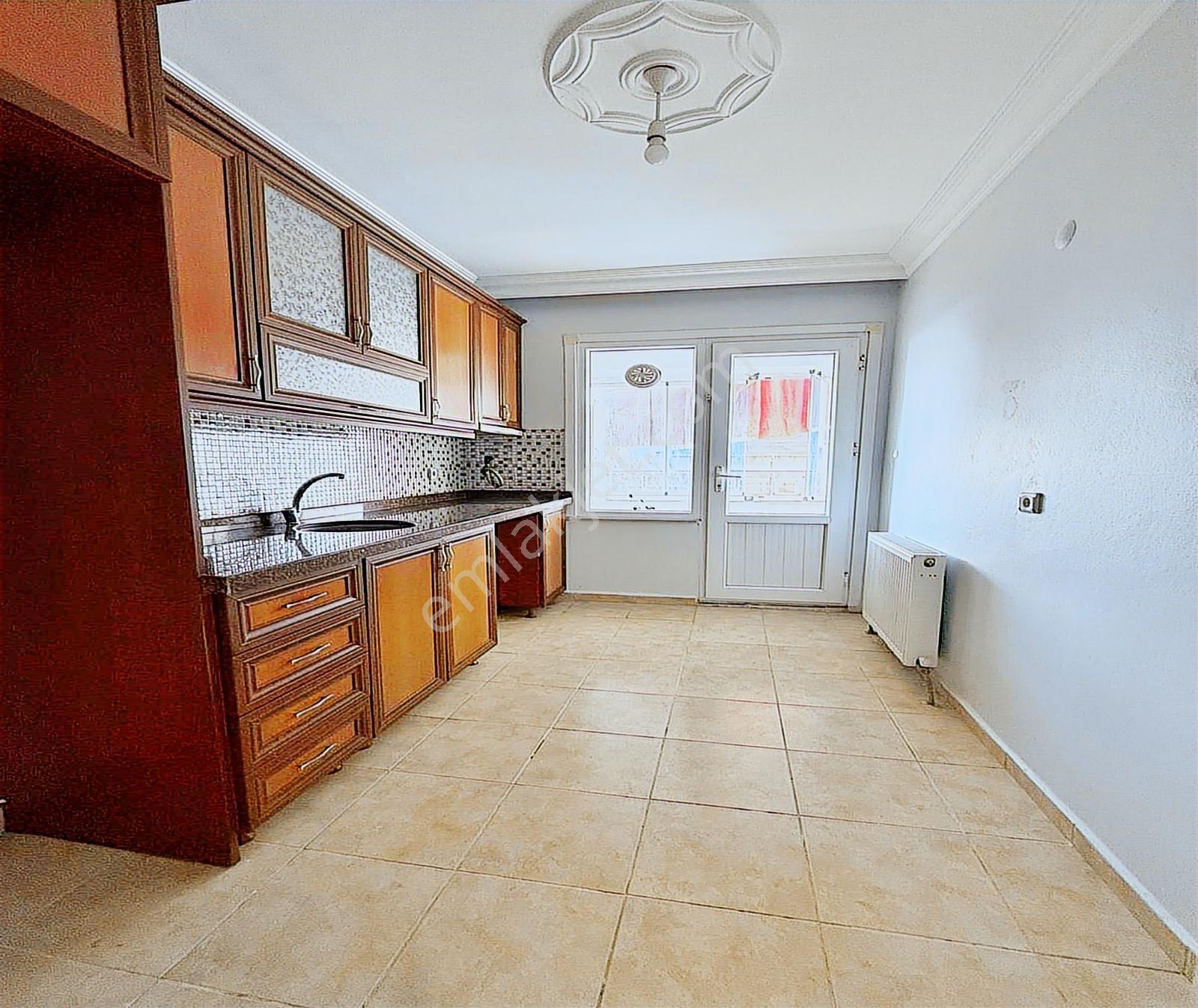 Kıraç Osmangazi Mah. Vatan Caddesinde 2.kat Balkonlu 2.680.000 Tl - Görsel 11