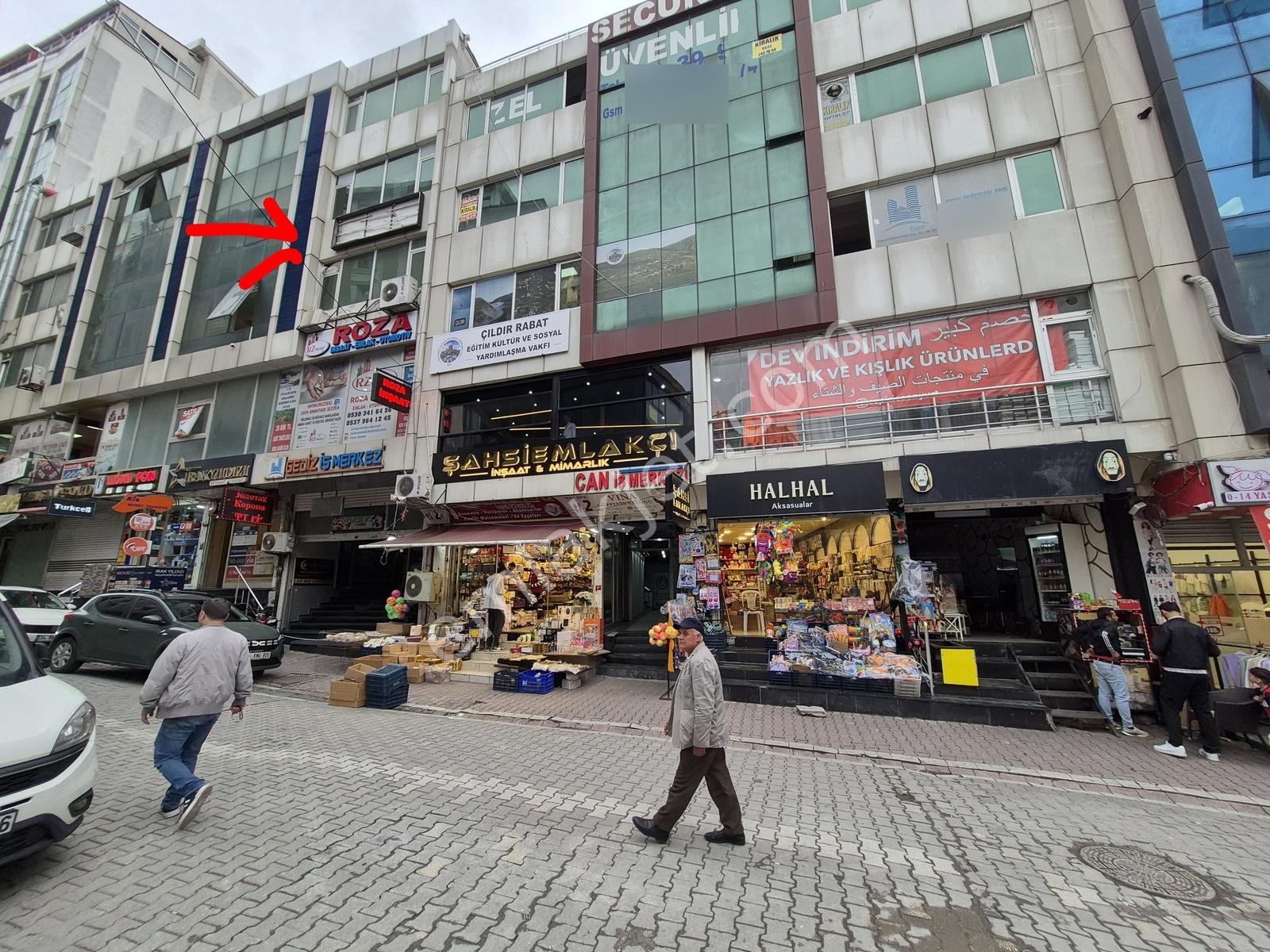 Esenyurt Meydanda Gediz İş Merkezinde Satılık Ofis -remax Hedef - Görsel 18