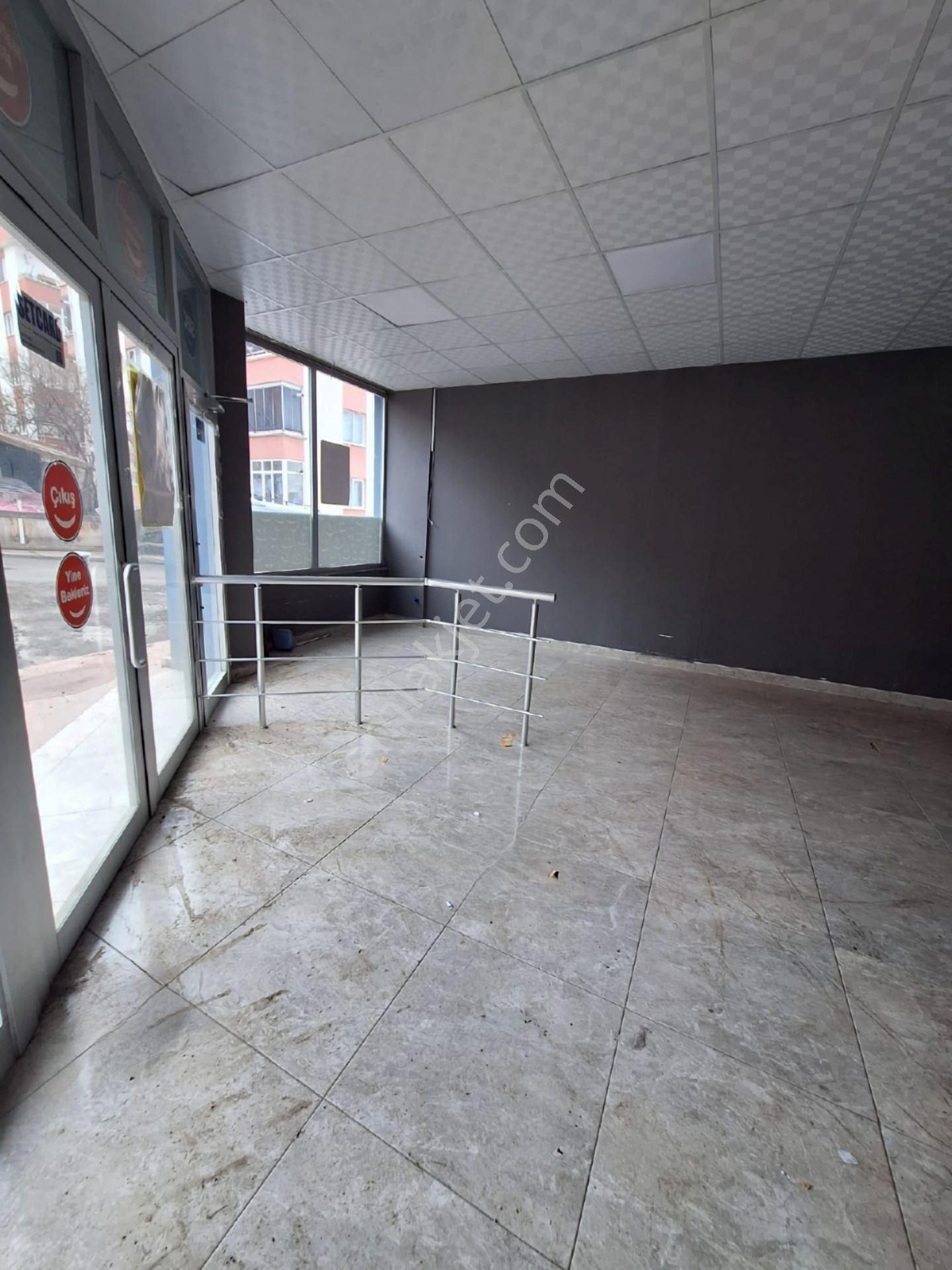 Samsun Kışla Mah. Satılık - Kiralık 190 M² Dev Cadde Dükkan (35 M Cam Cephe) - Görsel 11