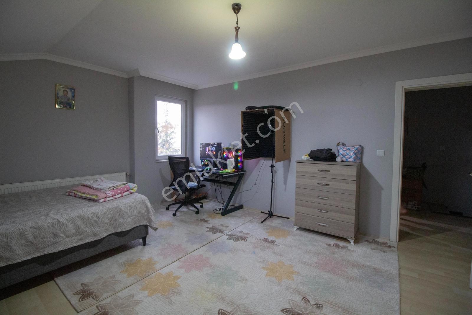 Çalı Site İçerisinde Geniş Kullanım Alanlı 5+1 Dubleks Daire - Görsel 27