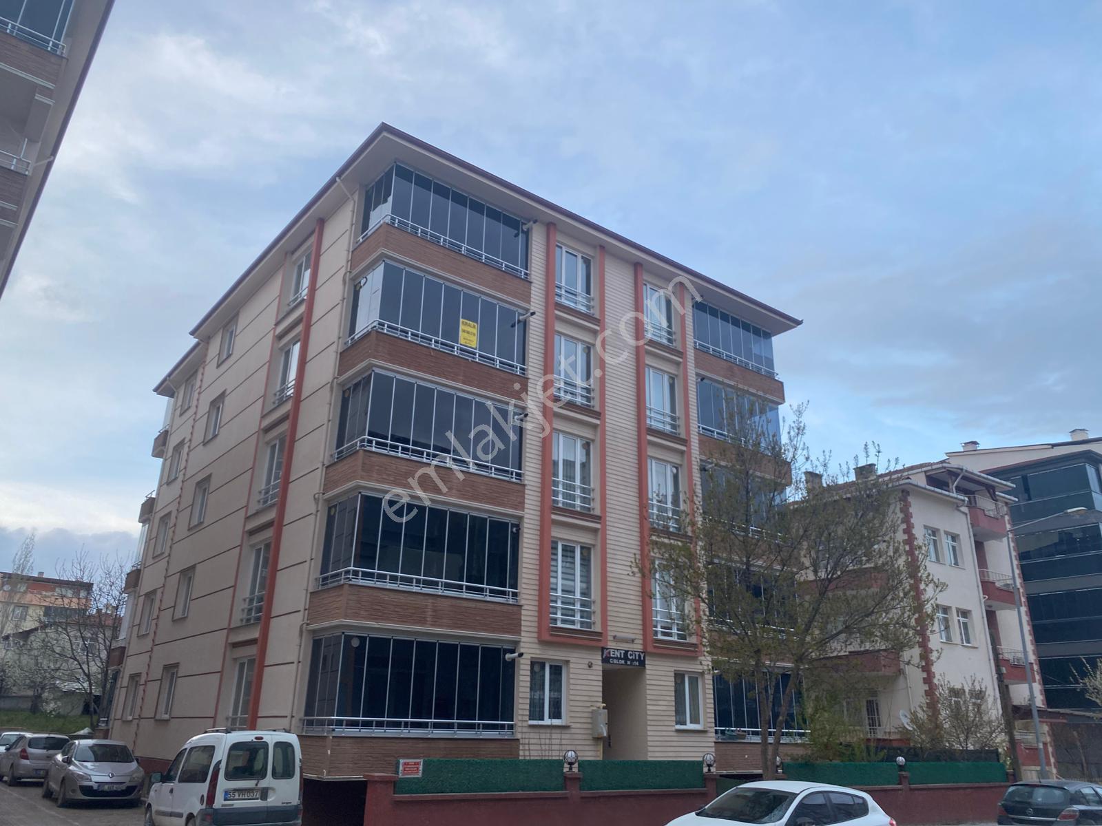 Akın Emlak'tan 3+1 Kiralık Daire