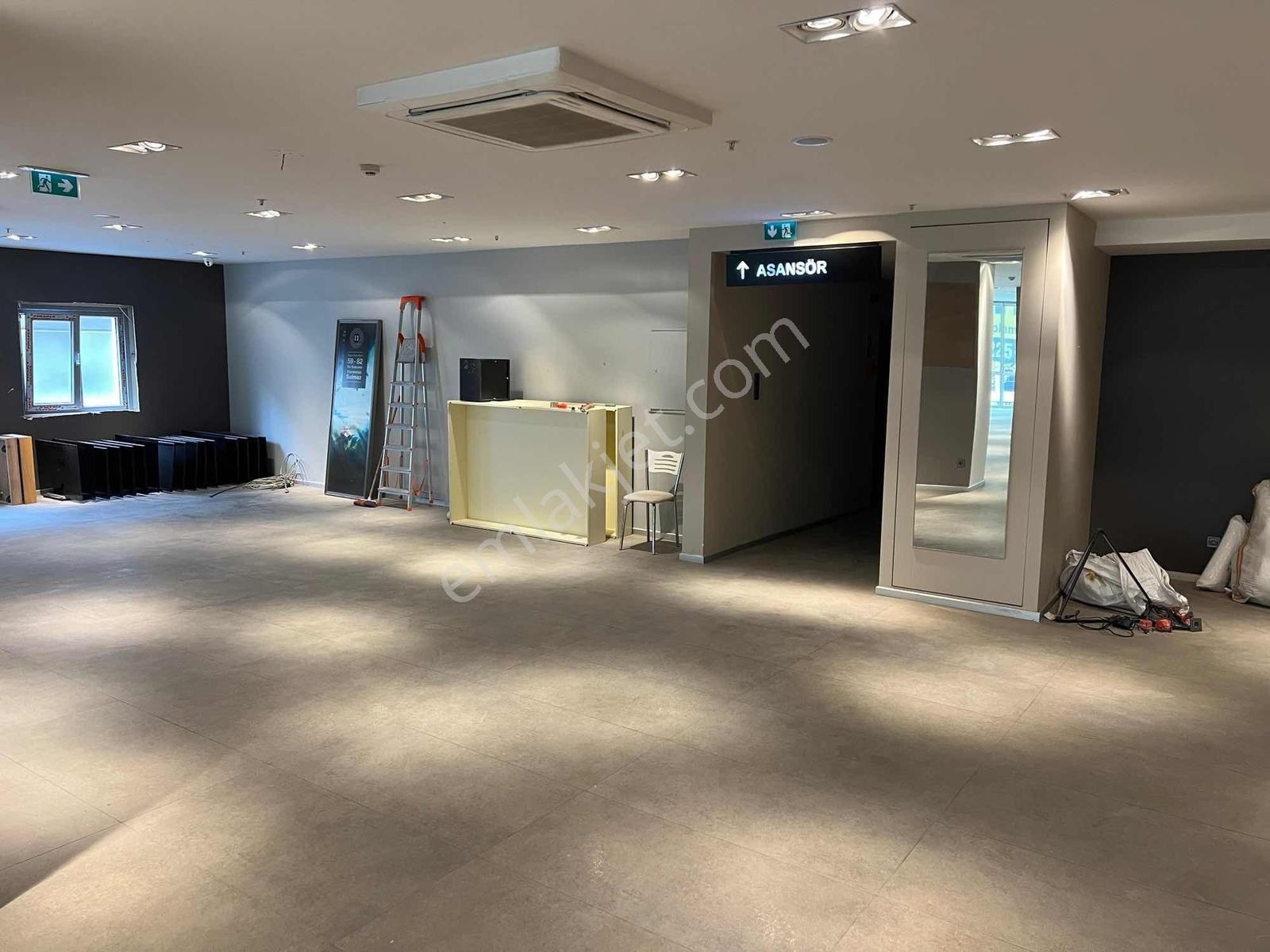 Ataşehir Kayışdağ Cadde Üstü 3 Kat Toplam 1000 M2 Büro&ofis - Görsel 17
