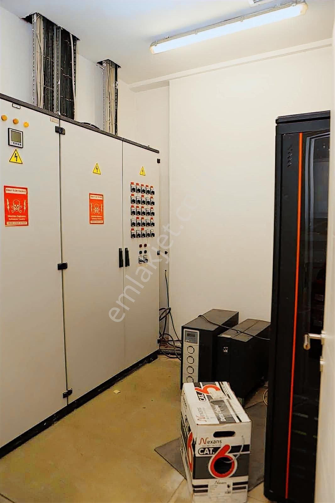 Ataşehir Kayışdağ Cadde Üstü 3 Kat Toplam 1000 M2 Büro&ofis - Görsel 31