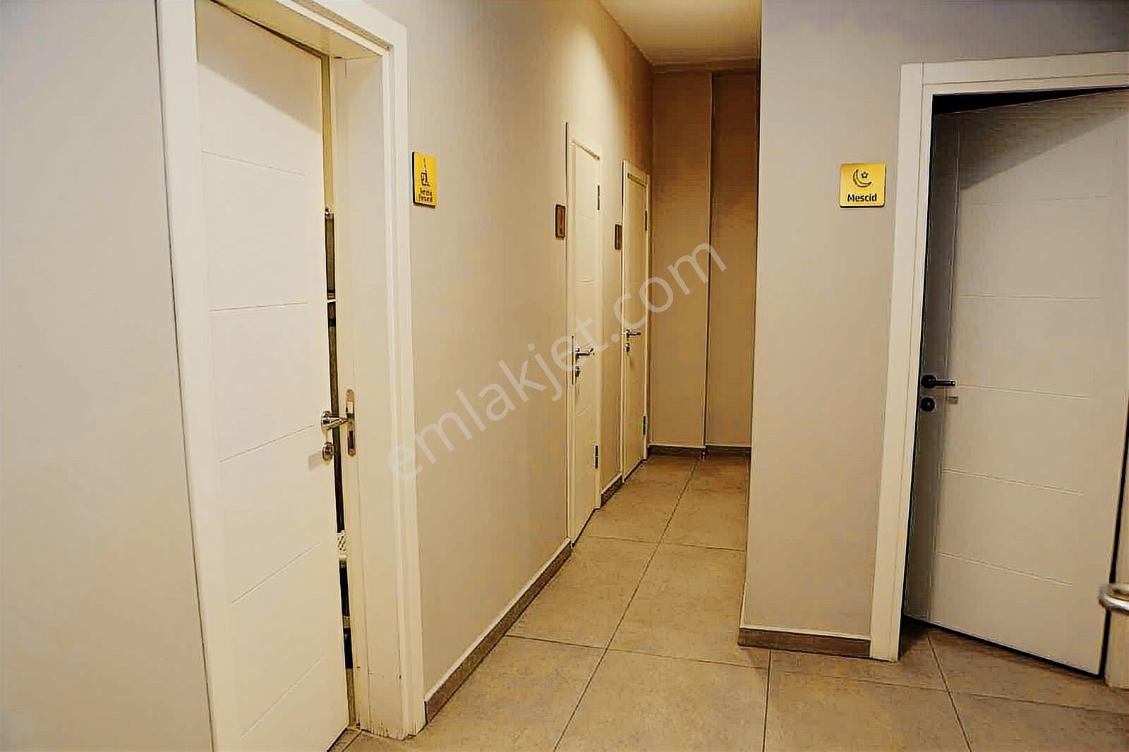 Ataşehir Kayışdağ Cadde Üstü 3 Kat Toplam 1000 M2 Büro&ofis - Görsel 25