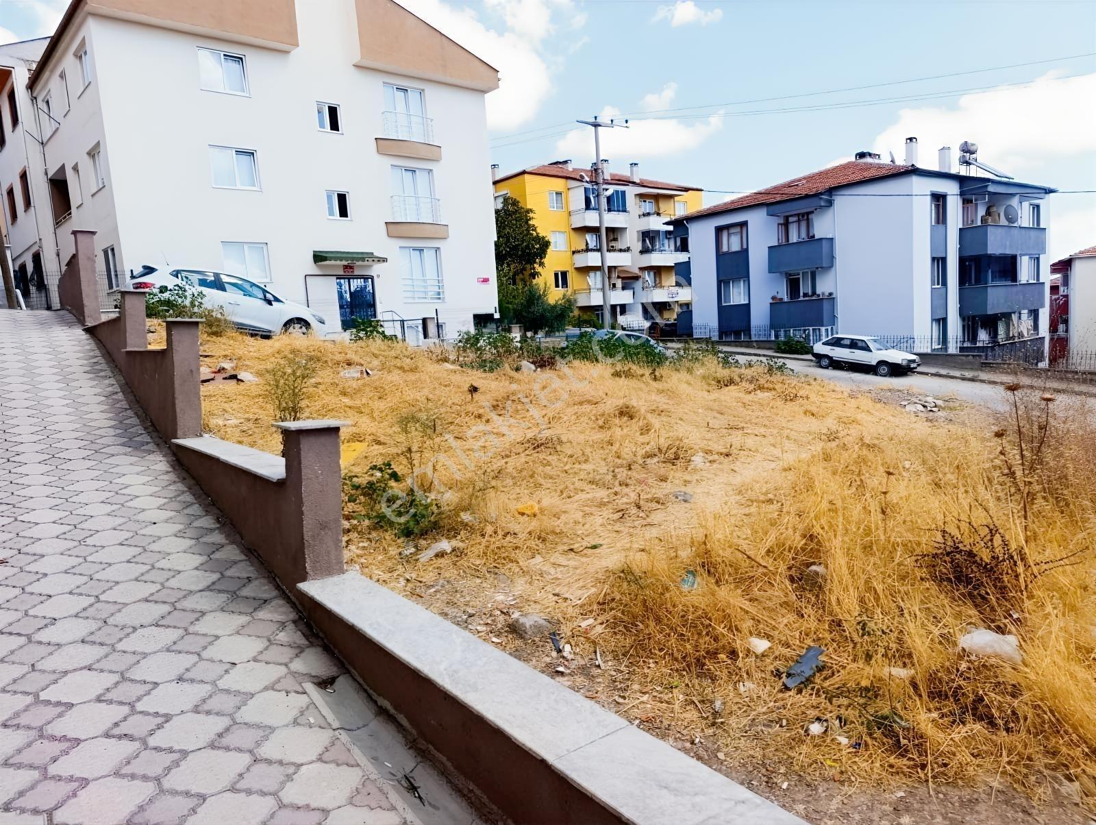 Sütlüce Mah. Eşyalı 1+1 Daire - Görsel 18
