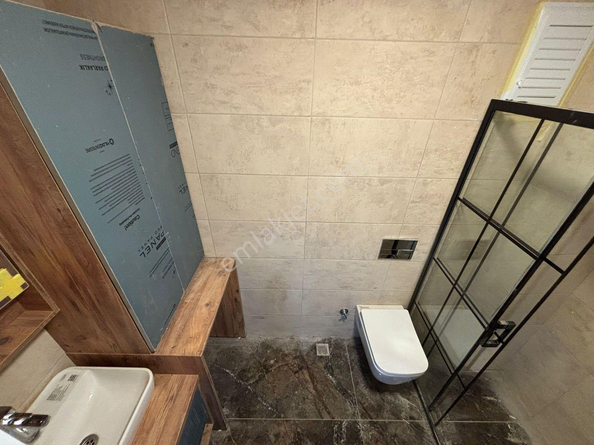 Mera Emlaktan Gazicelal Mah. Havuzlu, K.otoparklı 1+1 Lüx Daire - Görsel 18