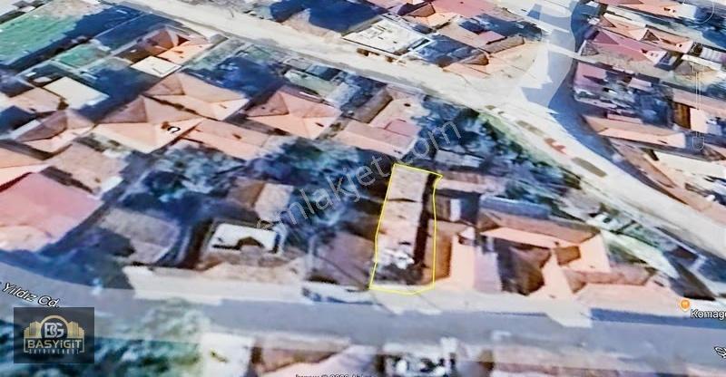 Gölmarmara İhsaniye Mh.de Cadde Üzeri 132 M² Satılık Arsa