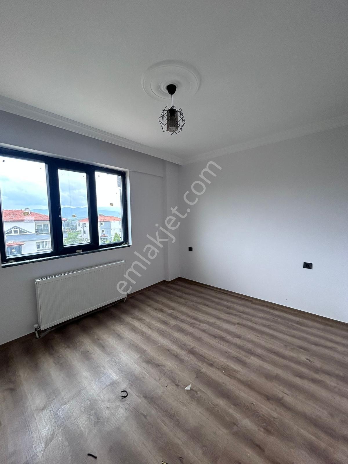 Hacıyakası Kibar Un Değirmeni Karşısı Kiralık Sıfır 2+1 Daire - Görsel 18