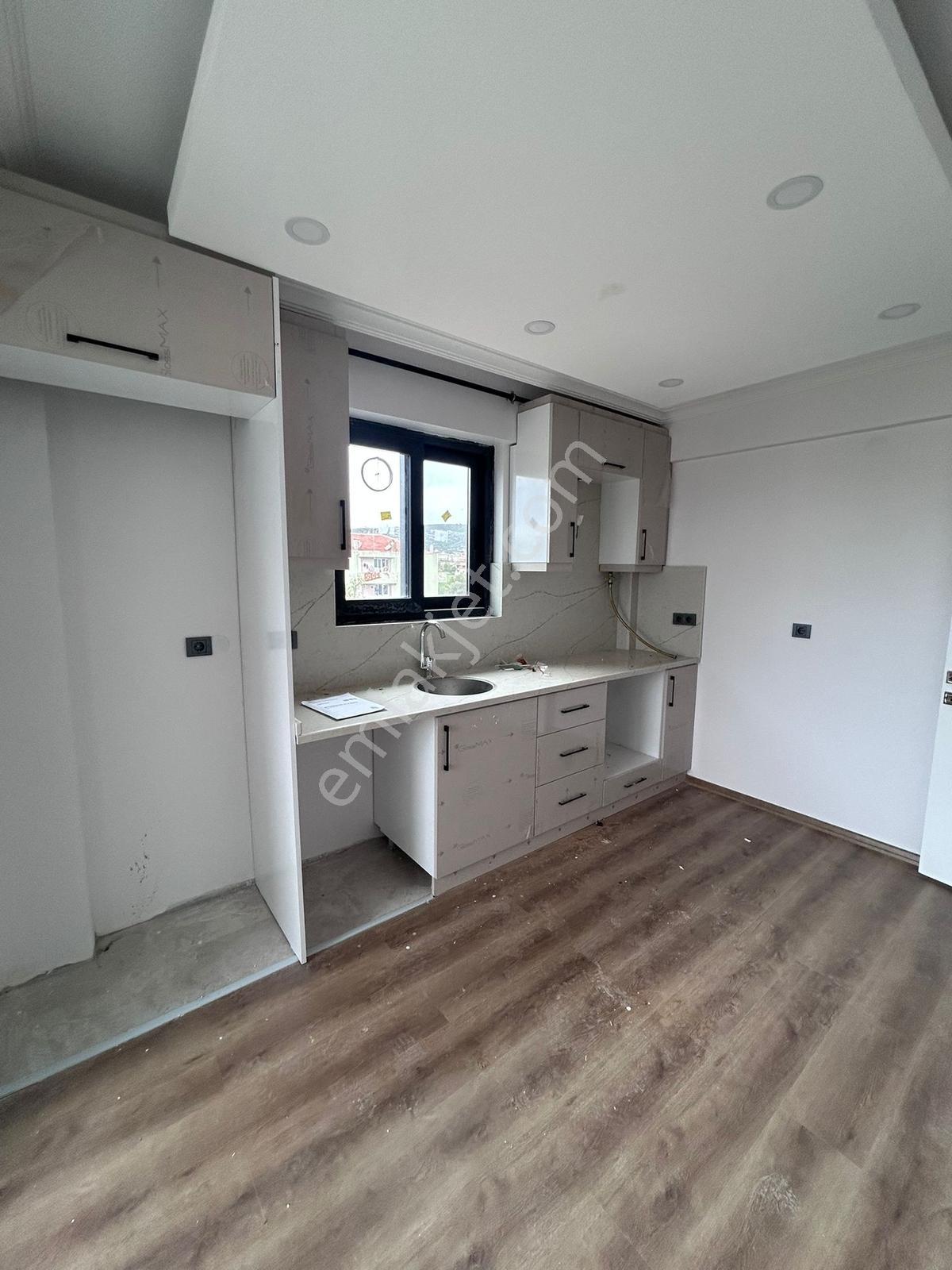 Hacıyakası Kibar Un Değirmeni Karşısı Kiralık Sıfır 2+1 Daire - Görsel 8