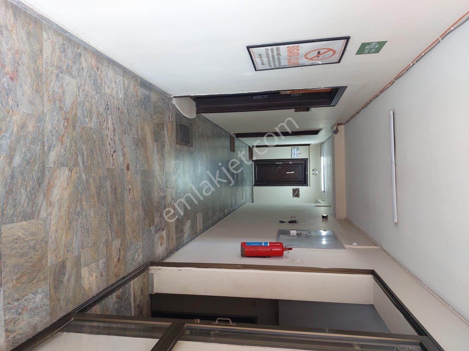 Bornova Y. Beyazıt Cad. Karahan İşmerkezinde Satılık İşyeri Kanı - Görsel 8