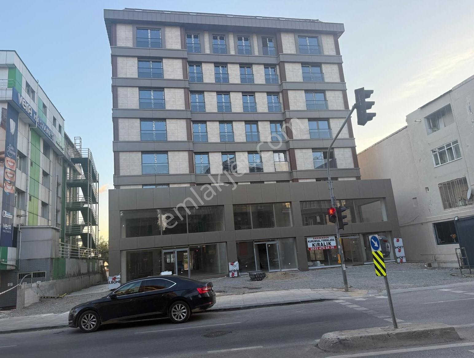 Üsküdar Caddesi Üzeri Net 425 M² Geniş Cepheli Kiralık Dükkan - Görsel 22