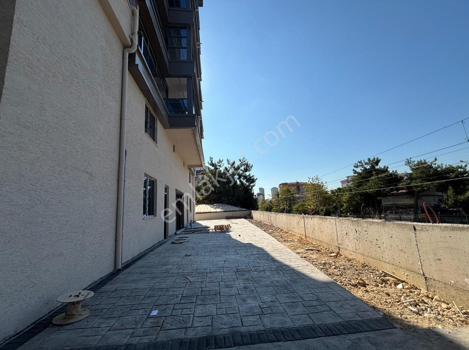 Üsküdar Caddesi Üzeri Net 425 M² Geniş Cepheli Kiralık Dükkan - Görsel 23