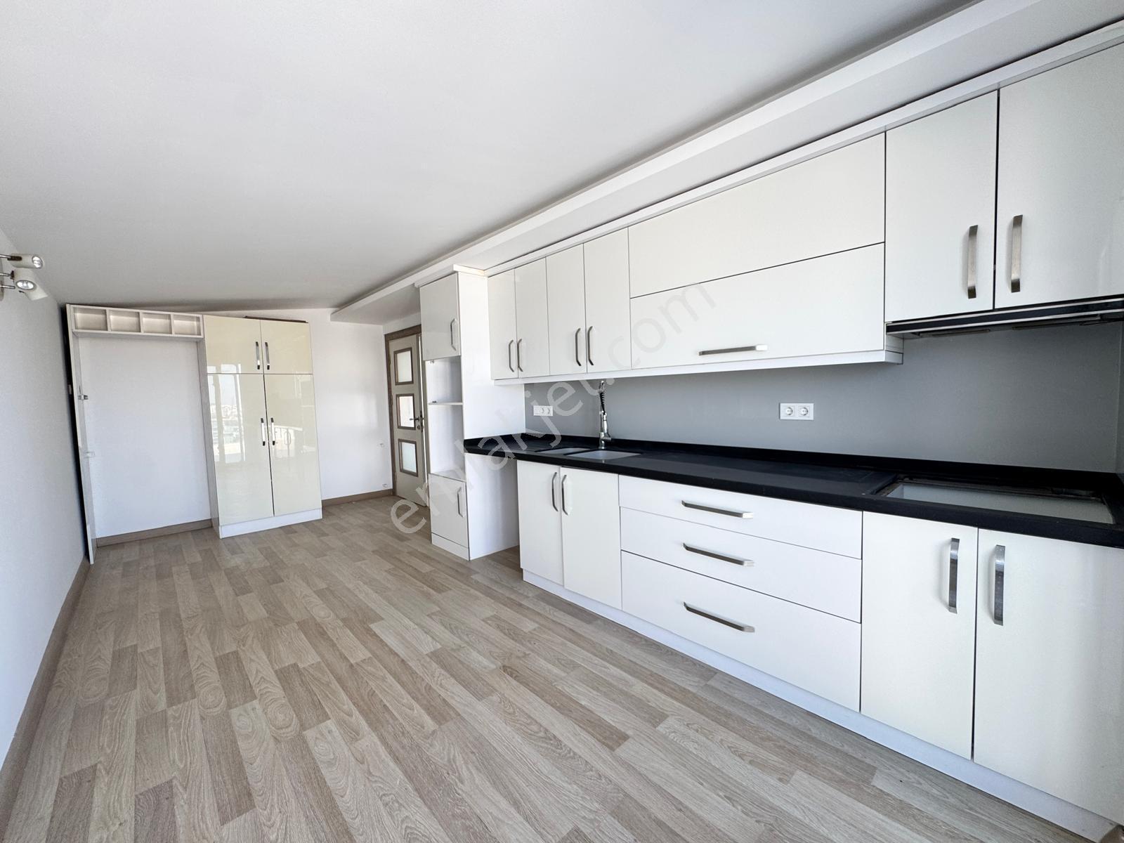 Kuşadası'nda Deniz Manzaralı 4+1 Full Teraslı Özel Satılık Daire - Görsel 22