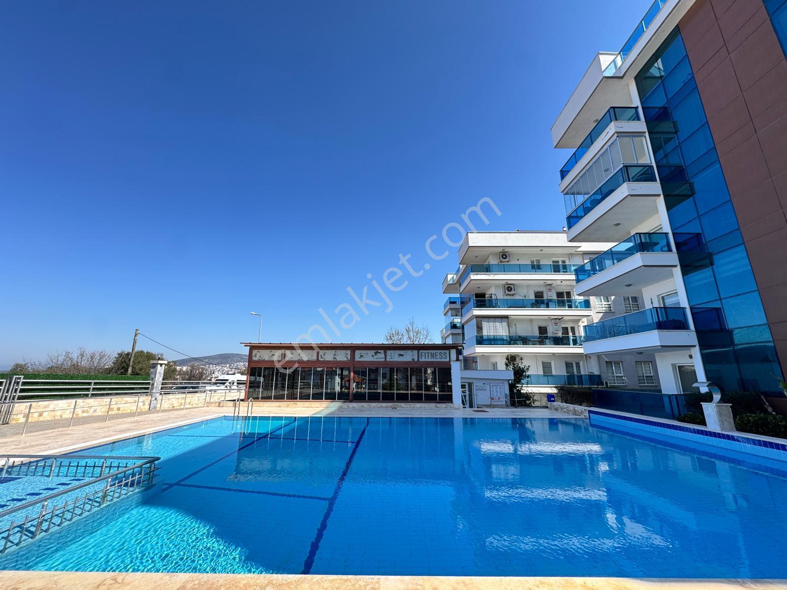 Kuşadası'nda Deniz Manzaralı 4+1 Full Teraslı Özel Satılık Daire - Görsel 3