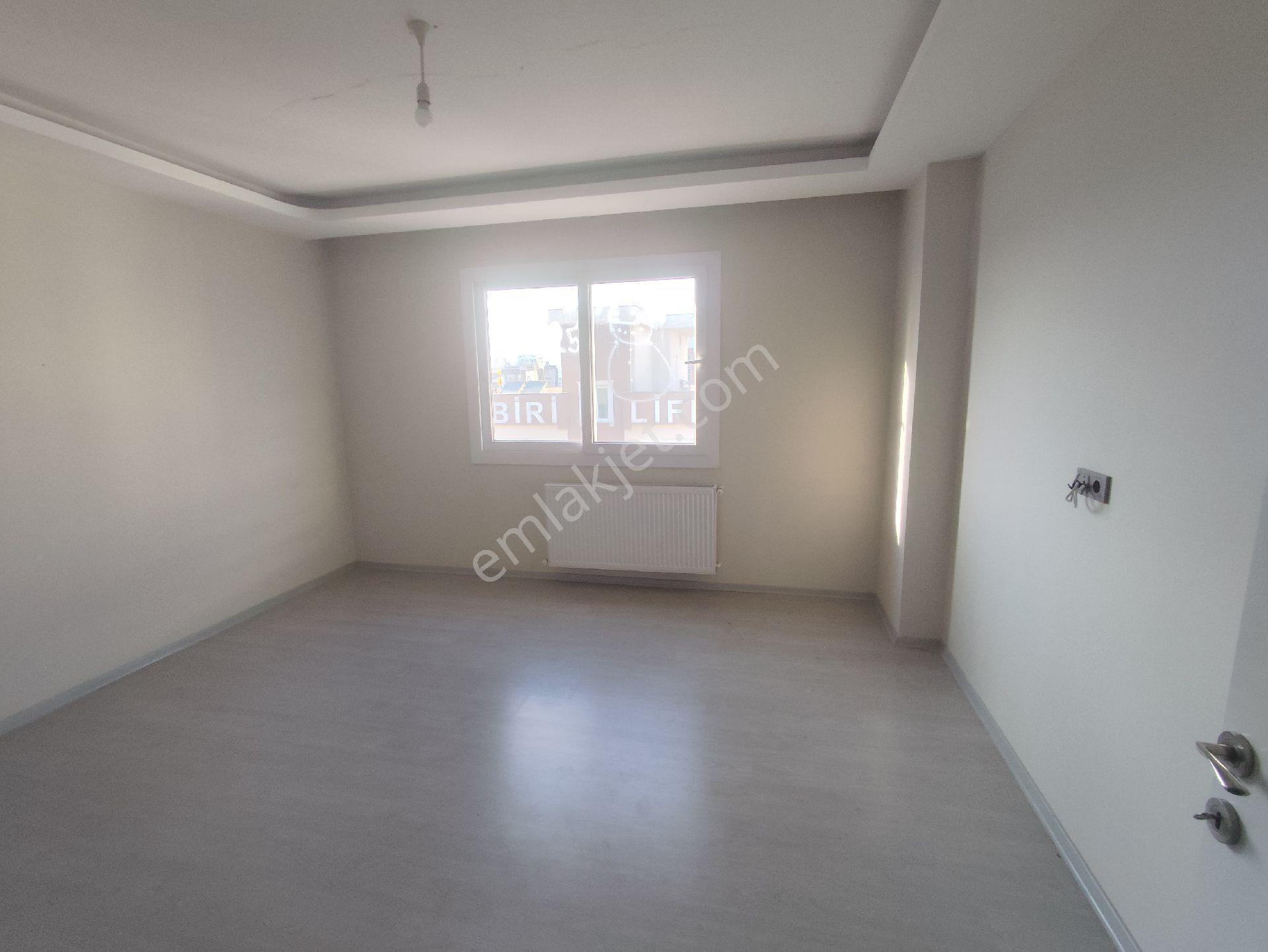 Atıcı'dan Güzel Konumda Kiralık Geniş 3+1 Kombili - Görsel 14