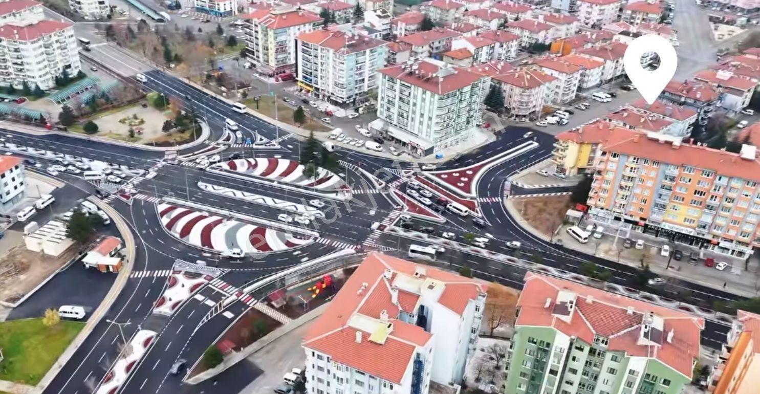 Yeni Hamburger Bulvar Yanı Satılık 3+1 Daire