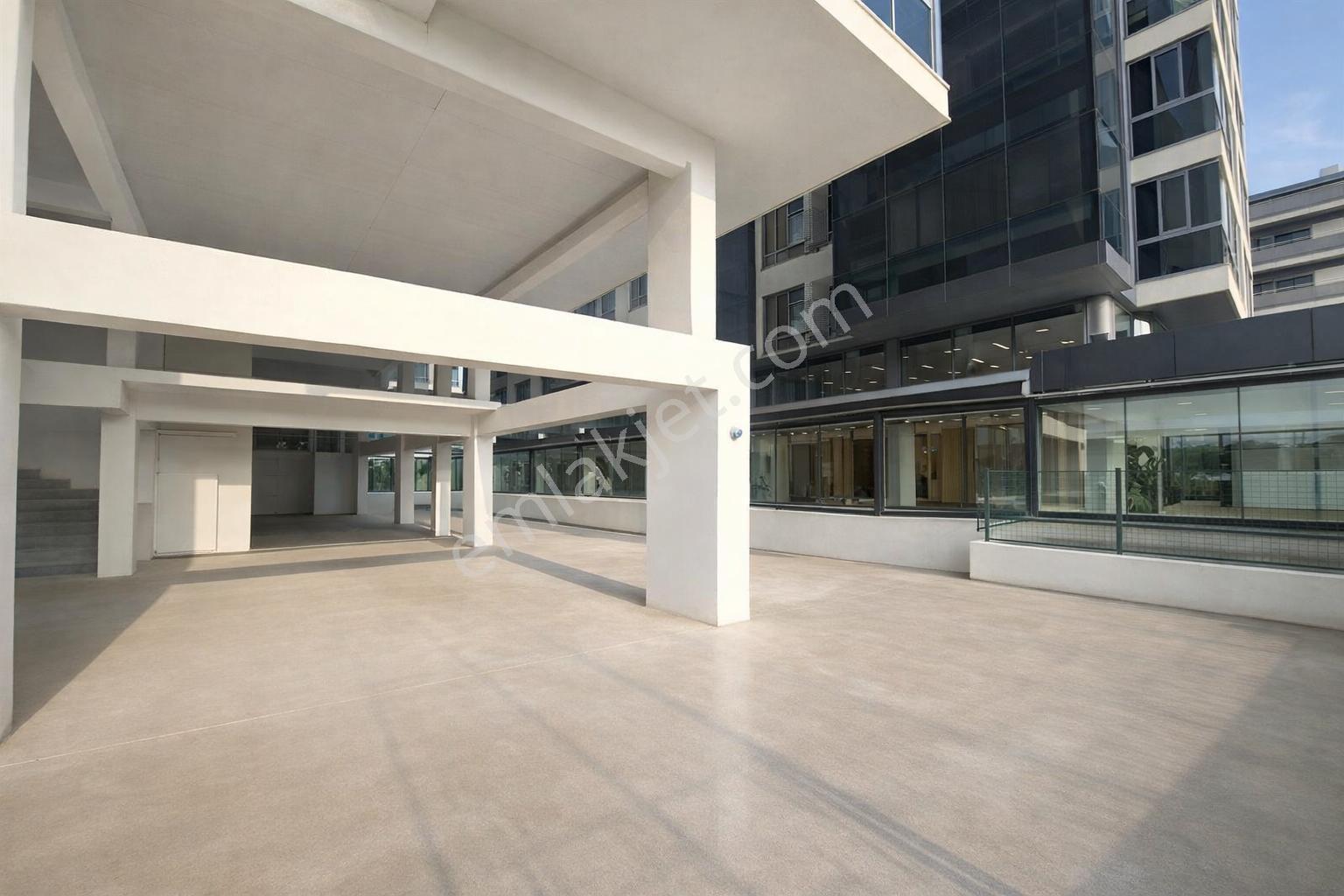 Ordu Bulvarı Yüksek Tabela Değerli Kiralık Prestijli Dükkan - Görsel 17