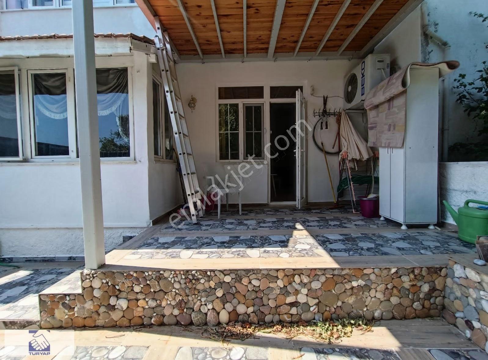 Sorgunda 2+2 Geniş Triblex Villa - Görsel 28