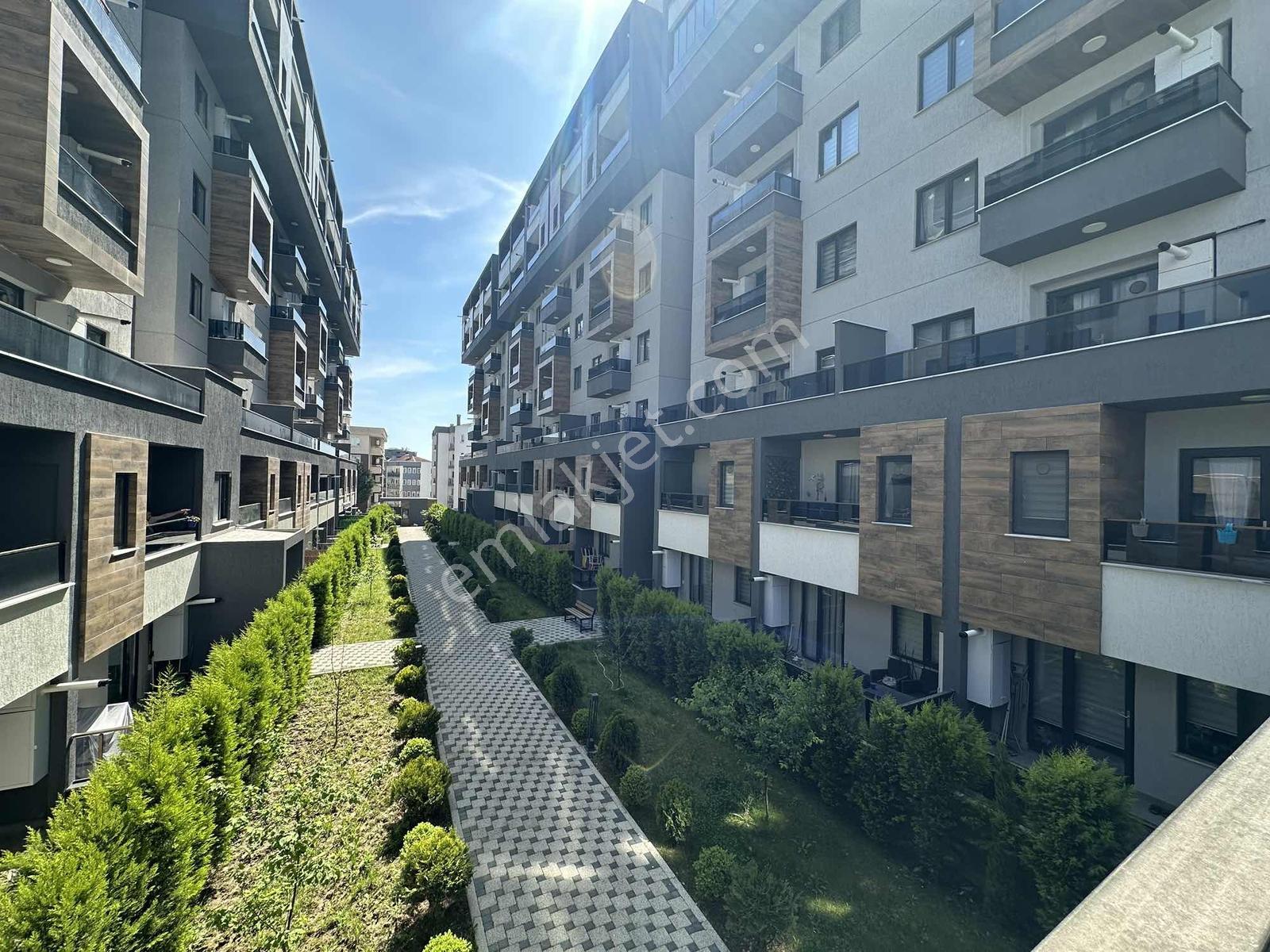 Güvenlikli Sitede 2+1 Ayrı Mutfaklı Bahçe Kullanımlı Dubleks - Görsel 25