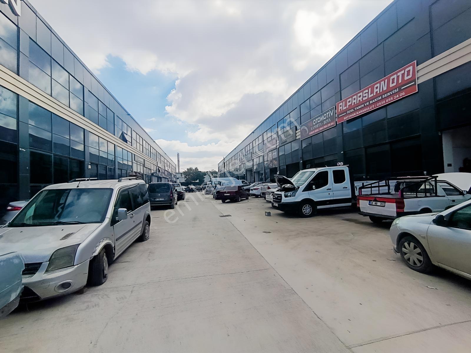 Sevindik'ten Sehaş Arena'da 80+20m2 Her İşe Uygun Ticari Dükkan - Görsel 3