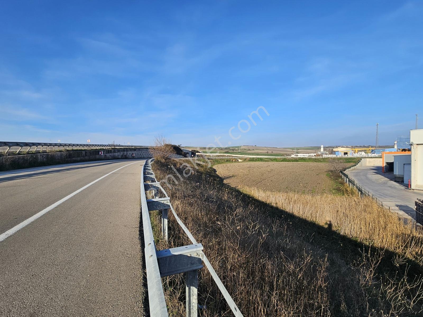 Bandırma Ana Yol Üzeri Akçapınar'da 4634 M2 Satılık Tarla - Görsel 2