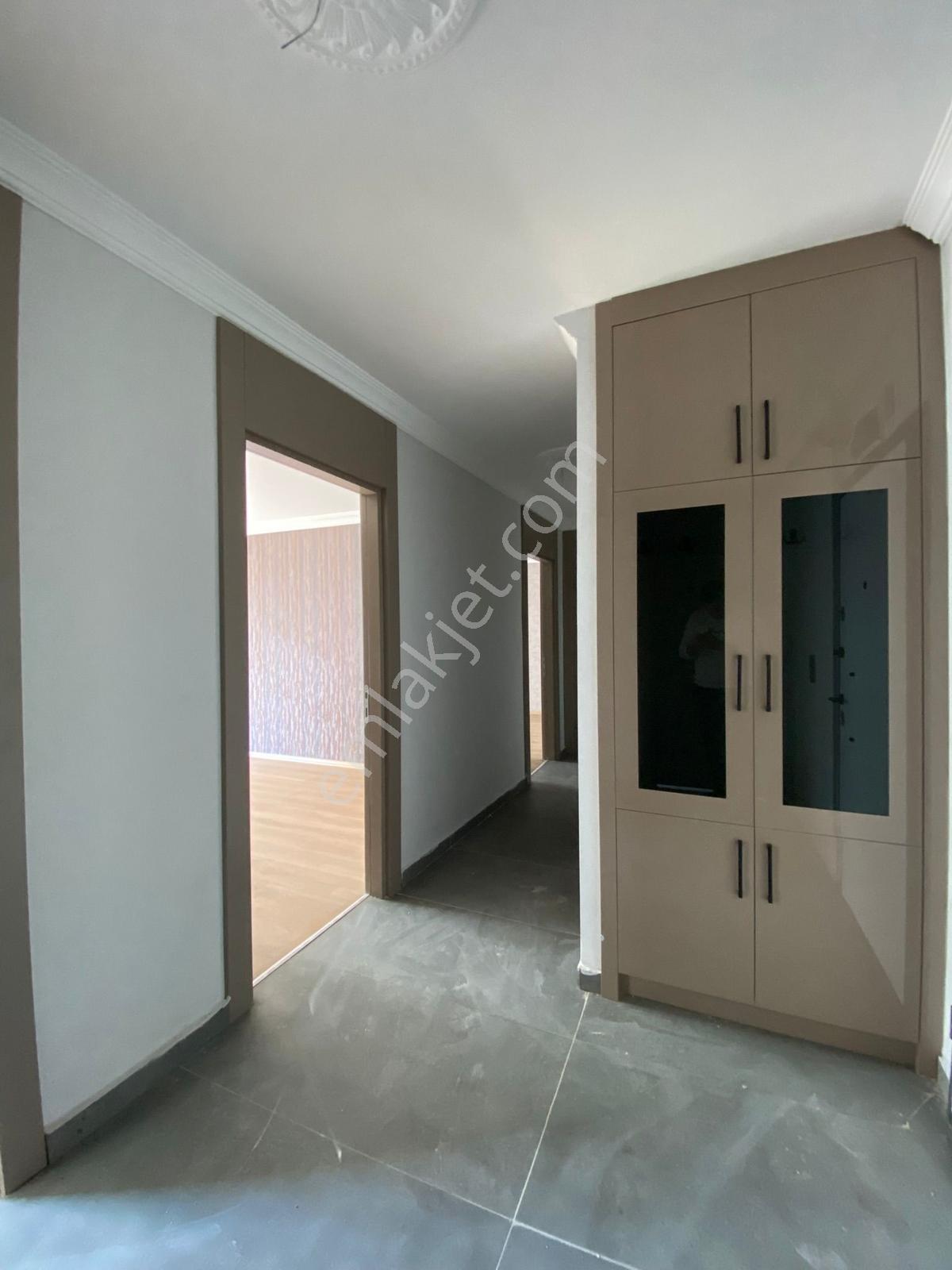 Tüzün'den Aydınlıkevler'de 3+1 Satılık Daire - Görsel 25