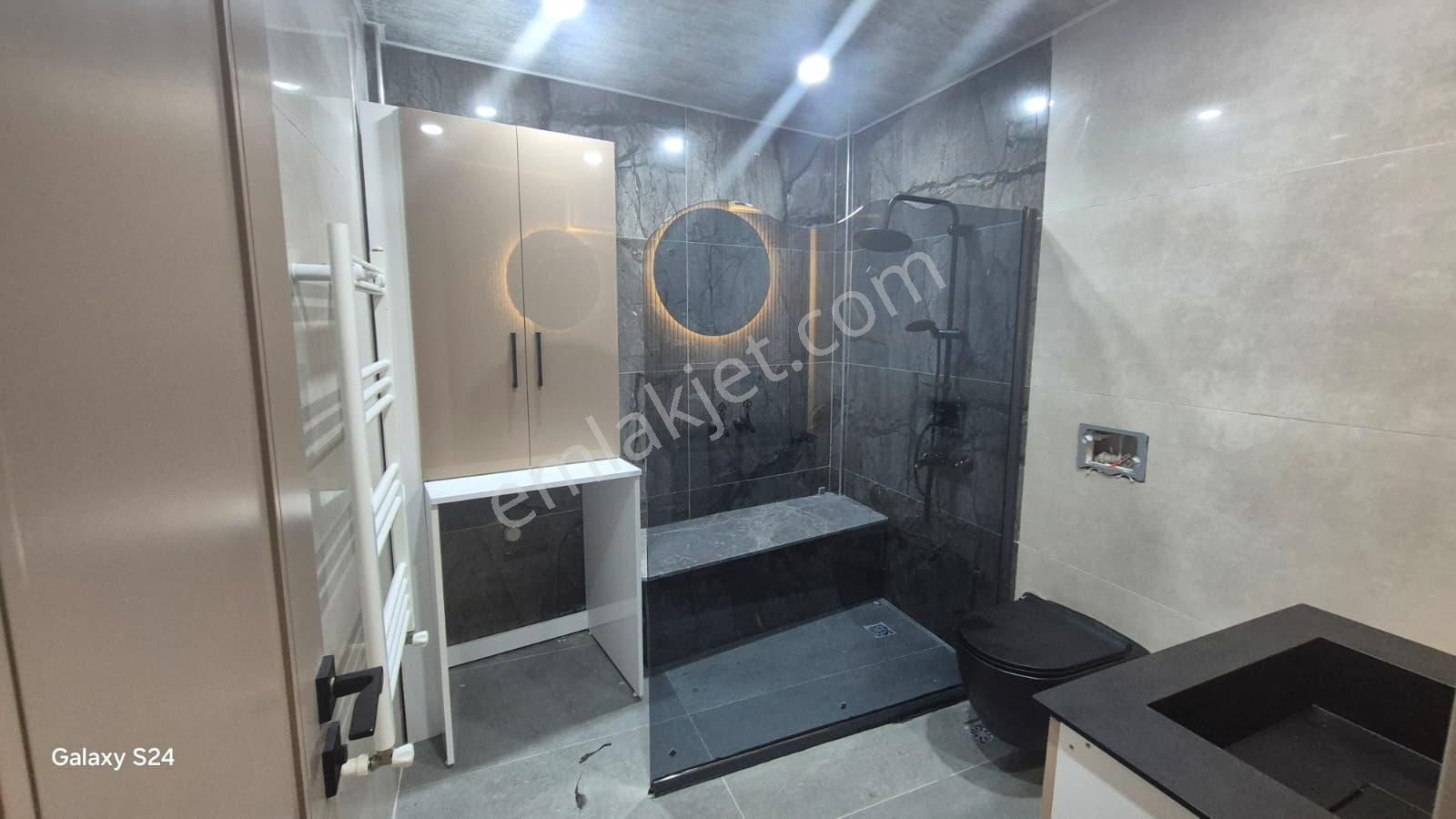 Tüzün'den Aydınlıkevler'de 3+1 Satılık Daire - Görsel 7