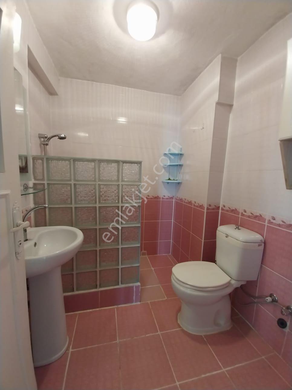 Kocaeli Gölcük Şehitler Mahallesi Satılık 126 M² 3+1daire - Görsel 3