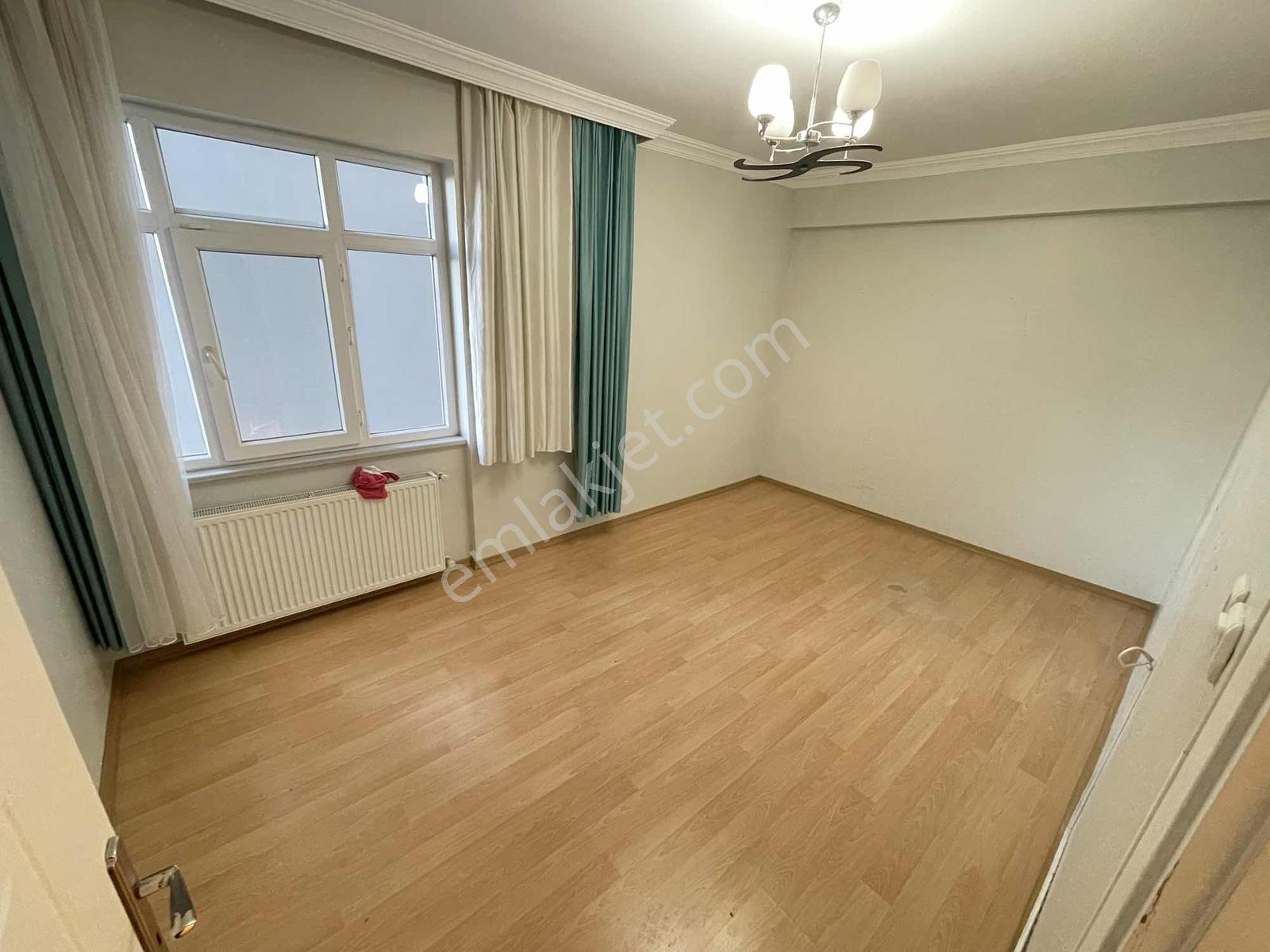 Sahile Yakın Site İçerisinde Asansörlü Balkonlu 3+1 Arakat Daire - Görsel 18
