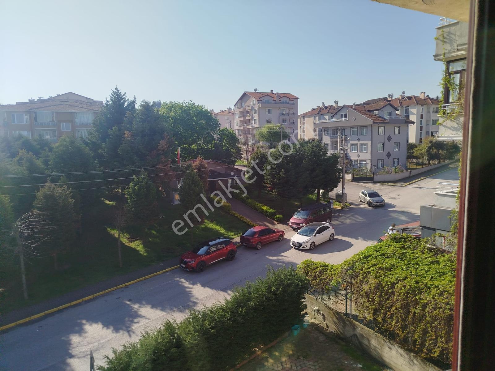 Remax Natural'den Değirmendere'de Kiralık 4+1 Dubleks Daire - Görsel 2