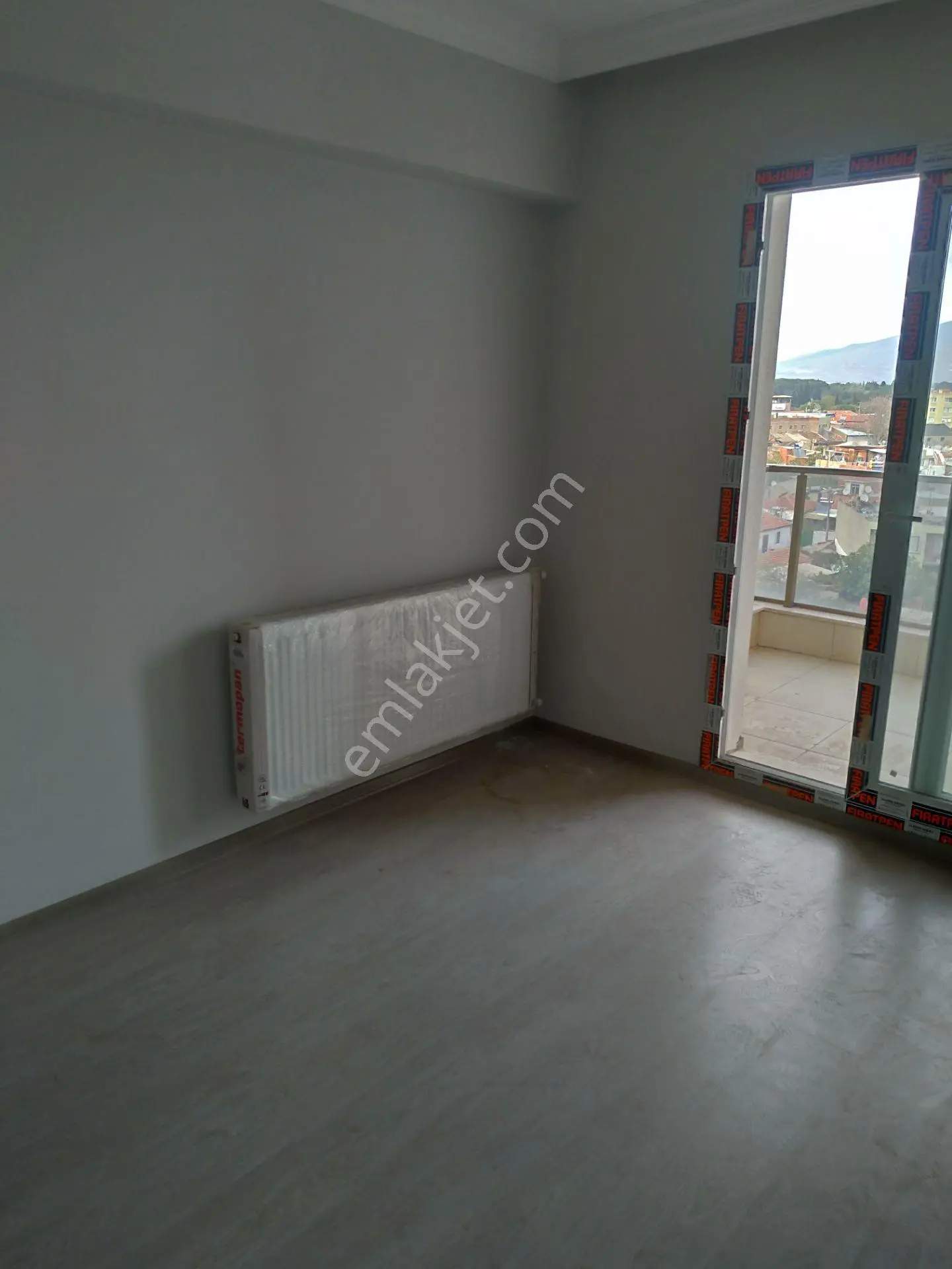 Menemen Ahıhıdır Mah. Kubilay Bloklarında Satılık 3+1 Ara Kat Yeni Lux Daire - Görsel 4