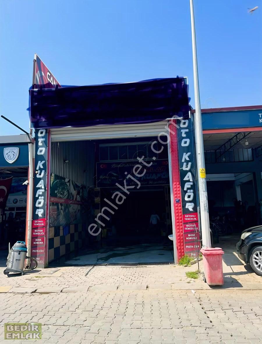 Üçüncü Sanayide Satılık Dükkan