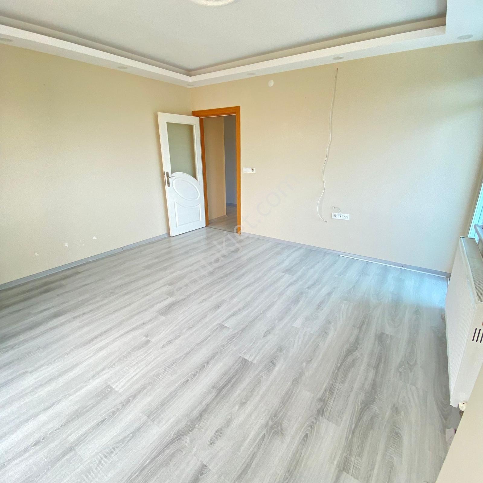 Çorlu Sağlık Mahallesinde Ebeveyn Banyolu Satılık 2+1 Daire - Görsel 16