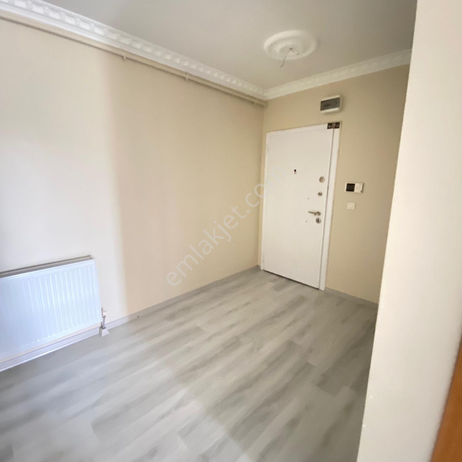 Çorlu Sağlık Mahallesinde Ebeveyn Banyolu Satılık 2+1 Daire - Görsel 3