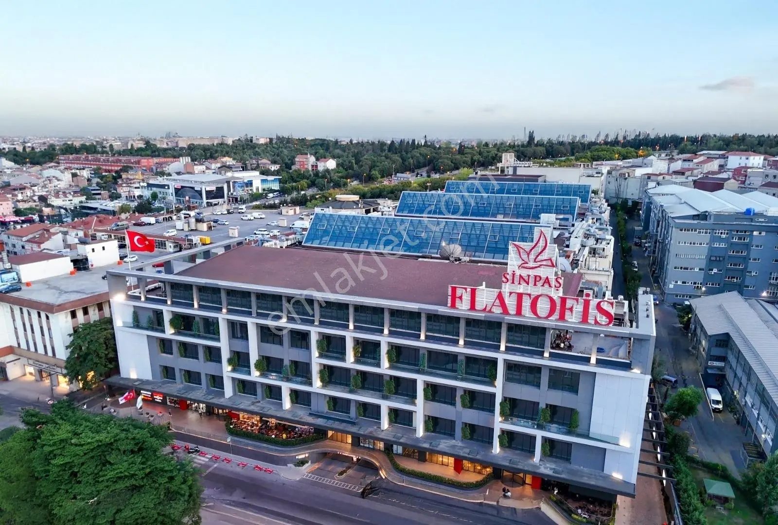 Flatofis Haliç'te Az Katlı Yataya Kurulu 540 M2 Ofis