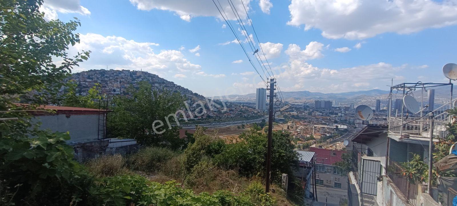 Konak Deniz-şehir Manzara Arsa Parasına 145m2 Bahçeli Ev Satılık