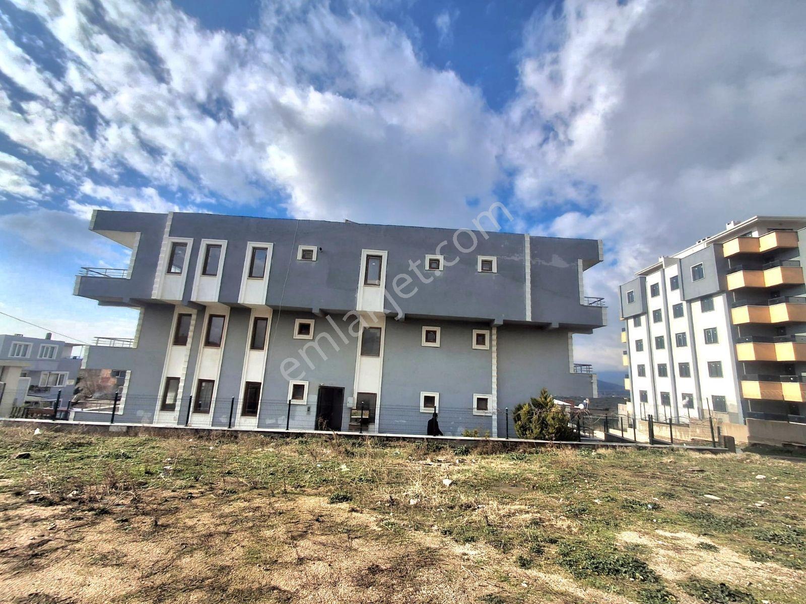 Erdek'te Tüm Dairelerden Deniz Manzaralı Komple Satılık Bina - Görsel 22