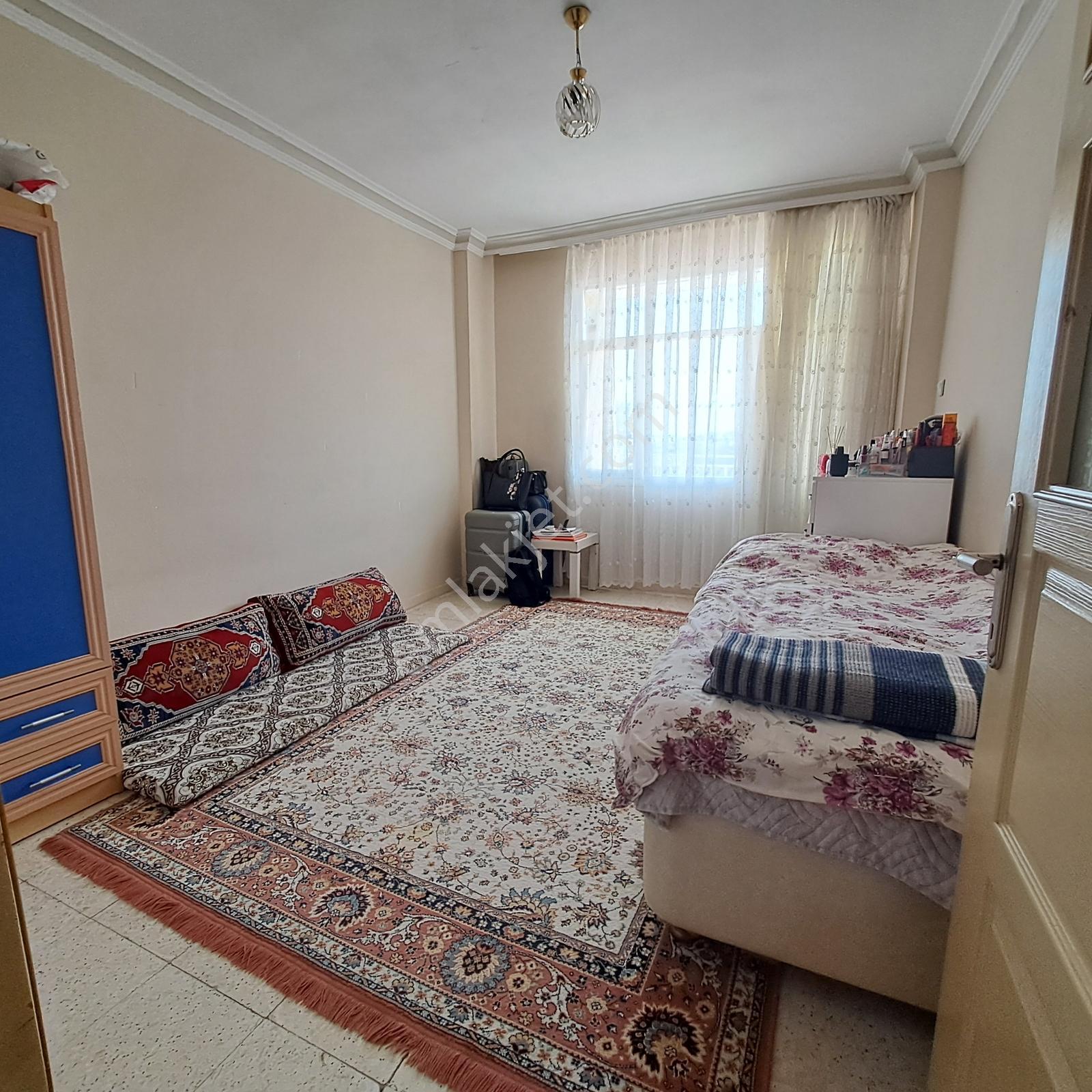 Asyadan Çiftçiler Caddesi Üzerinde 3+1 Satılık - Görsel 5