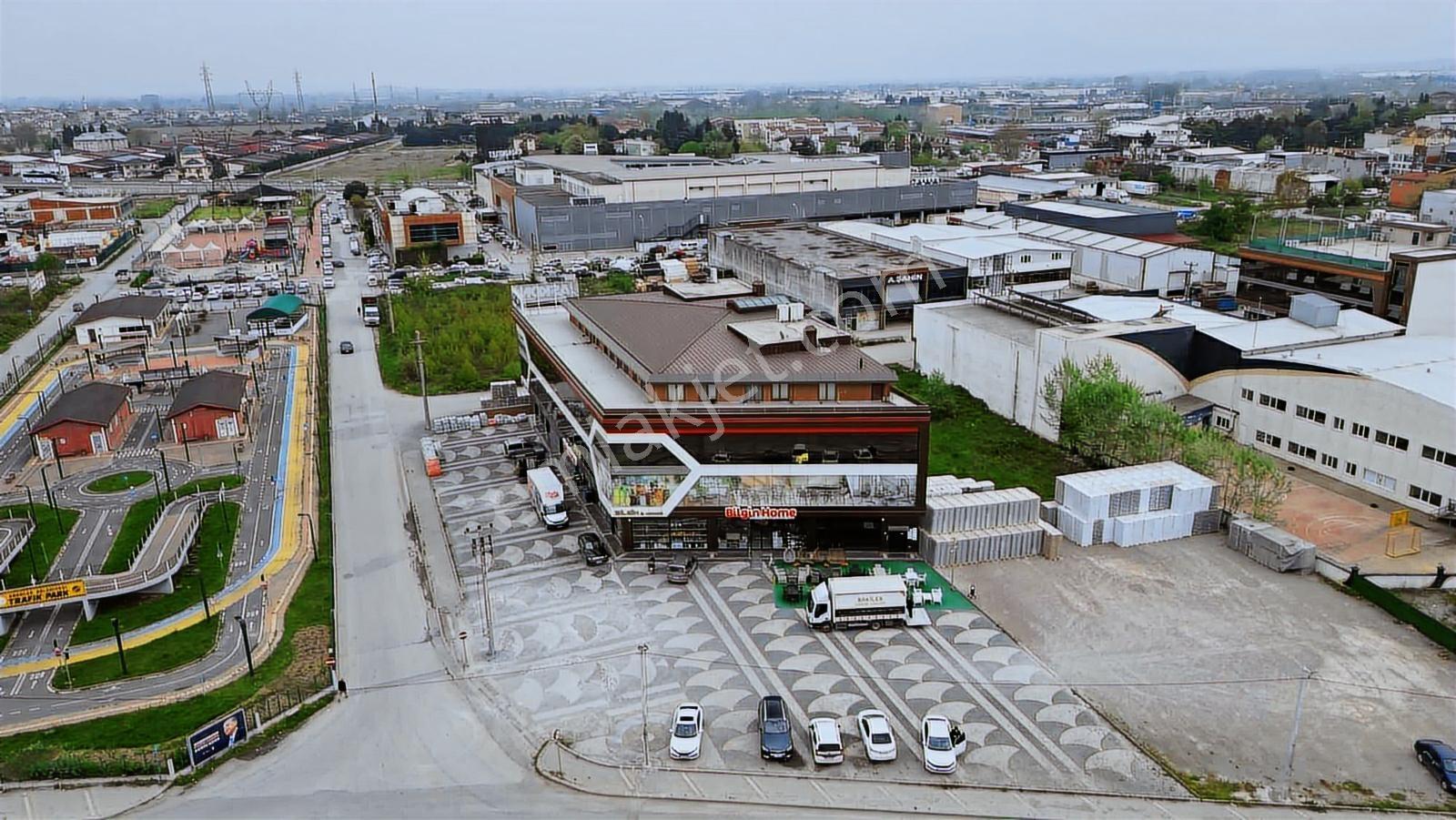 Bilgin İş Merkezinde Geniş Kiralık Ofisler - Görsel 17