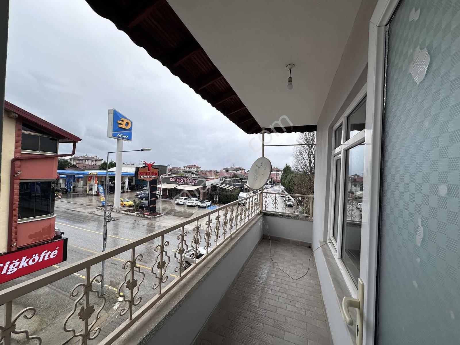 Ayşe Emlak'tan Cadde Üzerinde Opetin Karşısında Kiralık Daire - Görsel 3
