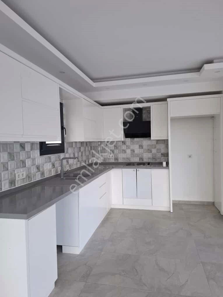 Goldhouse Dan Satılık Villa Sahile 200 Mt Müstakil Havuzlu Lüks 4+1 - Görsel 3