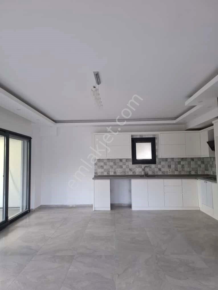 Goldhouse Dan Satılık Villa Sahile 200 Mt Müstakil Havuzlu Lüks 4+1 - Görsel 6