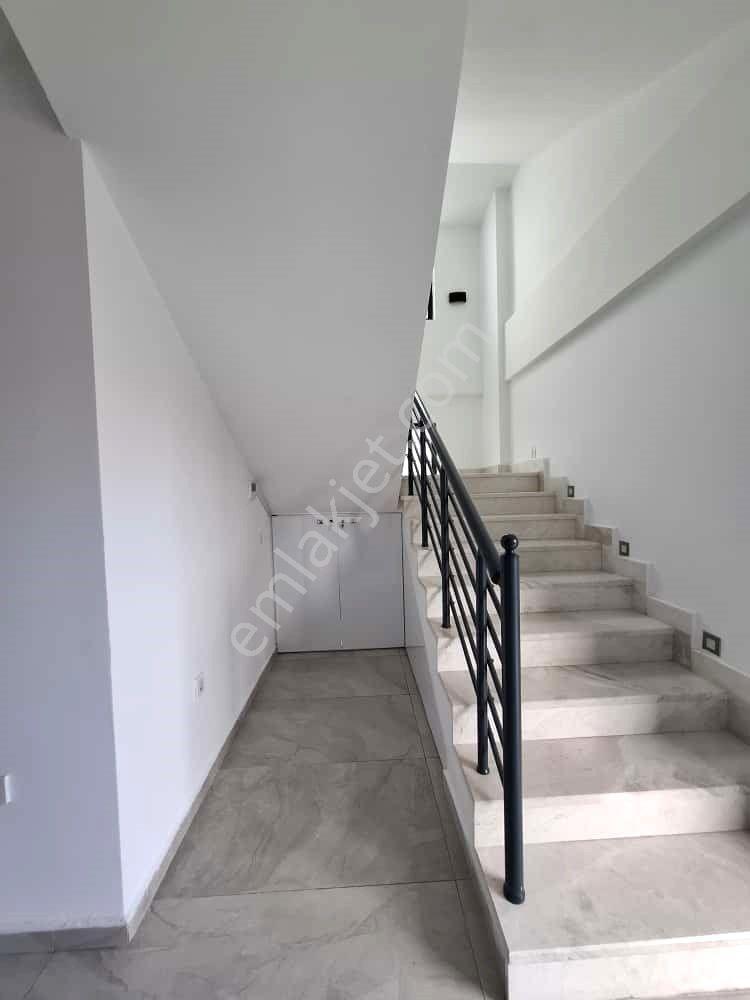 Goldhouse Dan Satılık Villa Sahile 200 Mt Müstakil Havuzlu Lüks 4+1 - Görsel 13