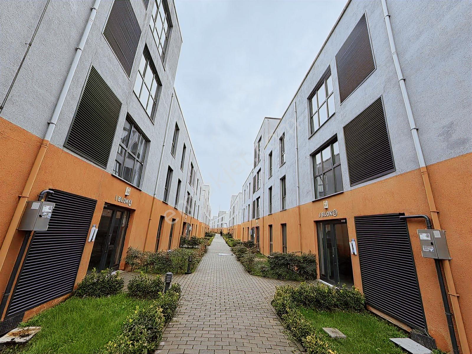 Ayşe Emlak'tan Arifbeyde Site İçerisinde 2 +1 Kiralık Daire - Görsel 3