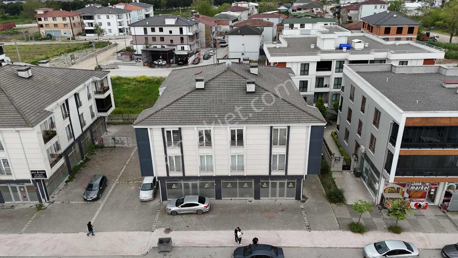 Ayşe Emlak'tan Arifiye Hanlıda 2+1 Amerikan Mutfaklı Daire