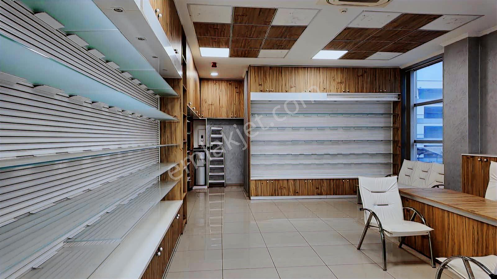 Seah Karşısı Masrafsız Yapılı En Değerli Lokasyon Köşe Ofis !! - Görsel 22